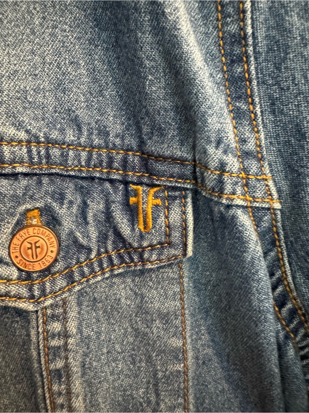 Frye Women’s Denim Shirt Dress Medium Light Wash Button Front 100% Cotton - Picture 4 of 6